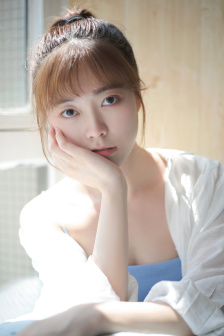 彩衣旬果